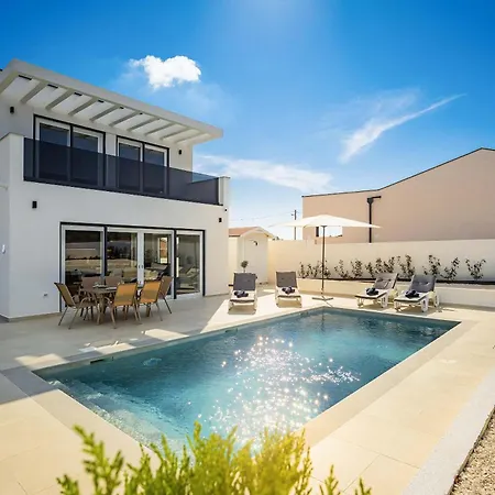 Vila Mia With Private Heated Pool And Sauna *