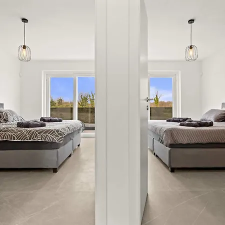 Vila Mia With Private Heated Pool And Sauna